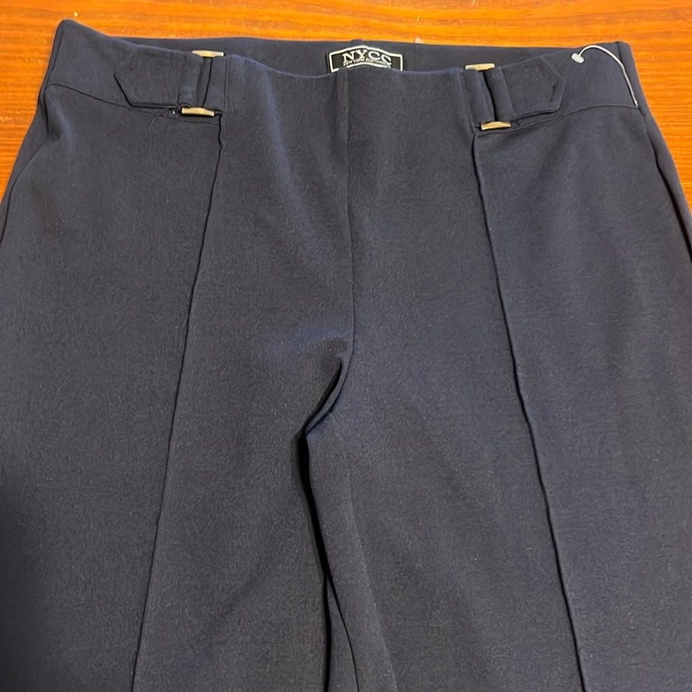 New womens NYCC size 8 dress slacks